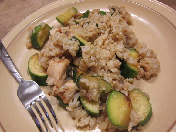 Garlicky Chicken, Zucchini & Rice – Chloe's Tray