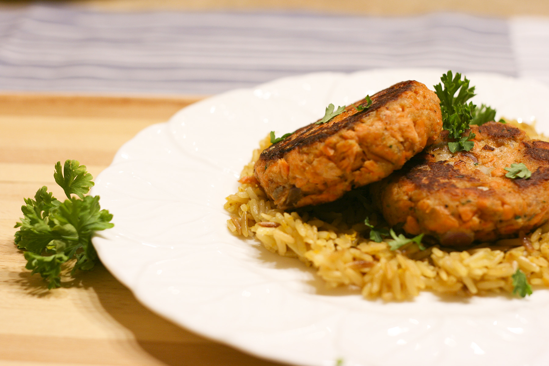 Fresh Salmon Patties – Chloe&amp;#39;s Tray