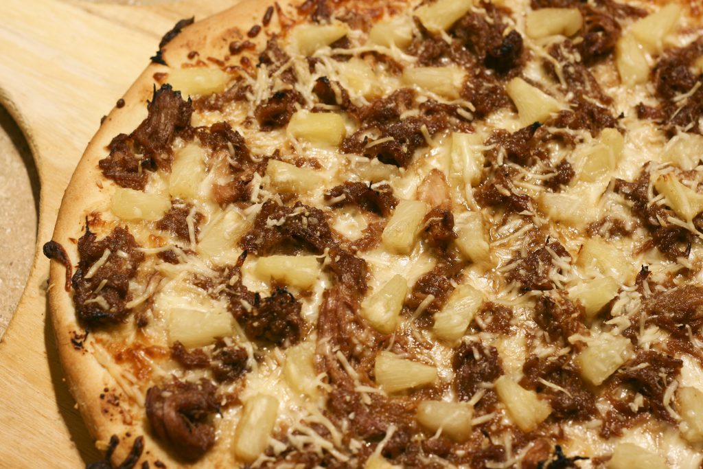 kalua pork pizza